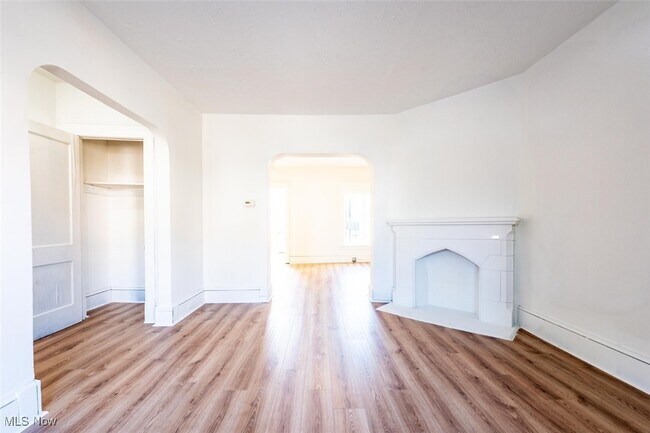 Foto del edificio - 3300 W 98th St