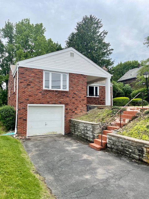 Foto principal - 857 Bower Hill Rd
