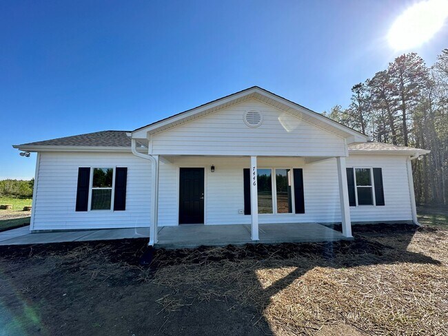 Building Photo - Brand New Spacious 3 Bedroom, 2 Bathroom H...