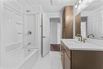 Building Photo - 1130 Enfield St