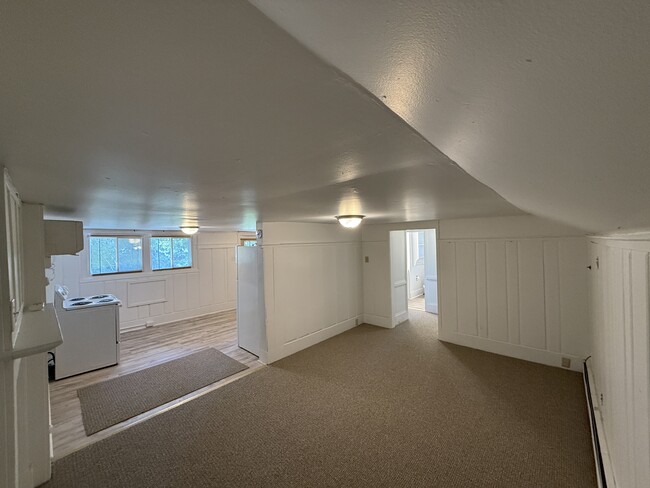Building Photo - 90 Broadturn Rd