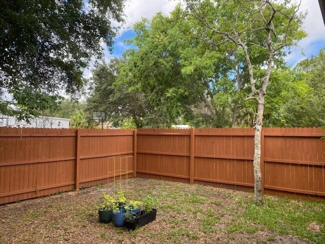 Building Photo - 55 Brittany Ln