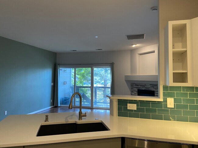 Foto del edificio - 7355 S Alkire St