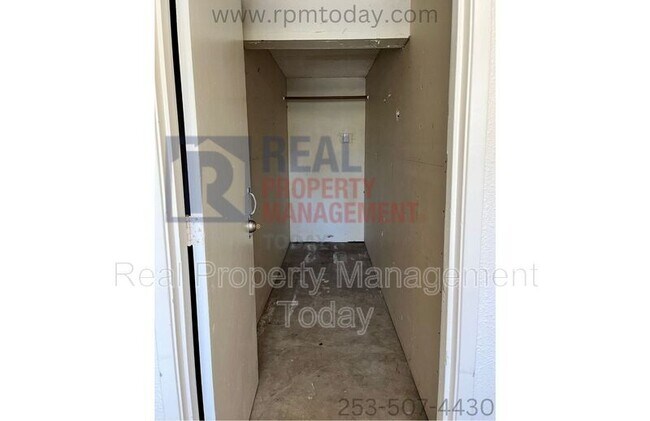 Building Photo - 116 173rd St S