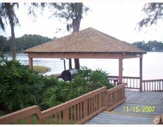 Building Photo - 937 W Oak Ridge Rd