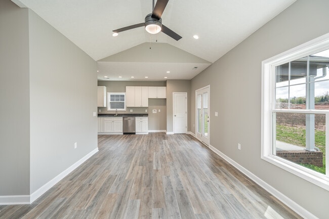 Building Photo - 2679 Cedrus Ave