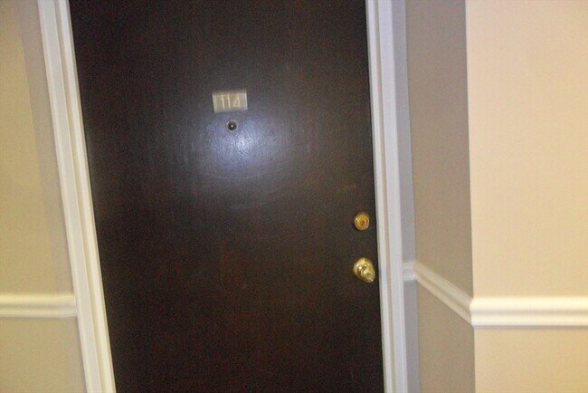 Foto del edificio - 147 Turner Rd