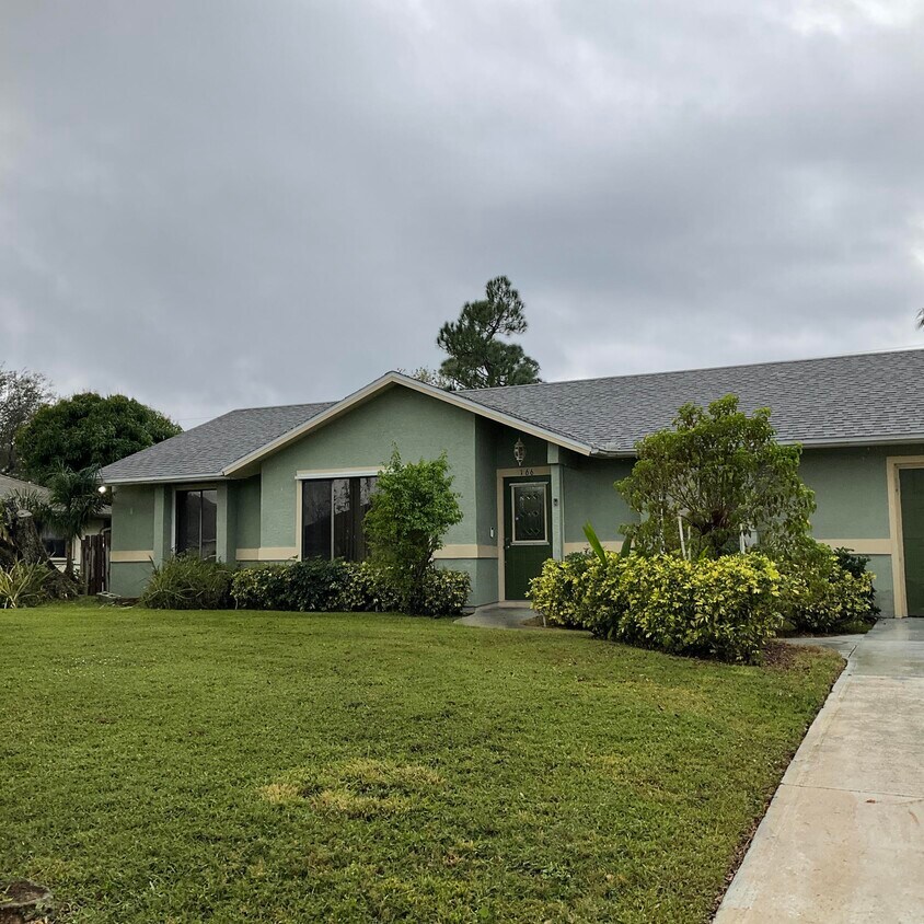 166 NW Peach St, Port Saint Lucie, FL 34983 House Rental in Port Saint Lucie, FL