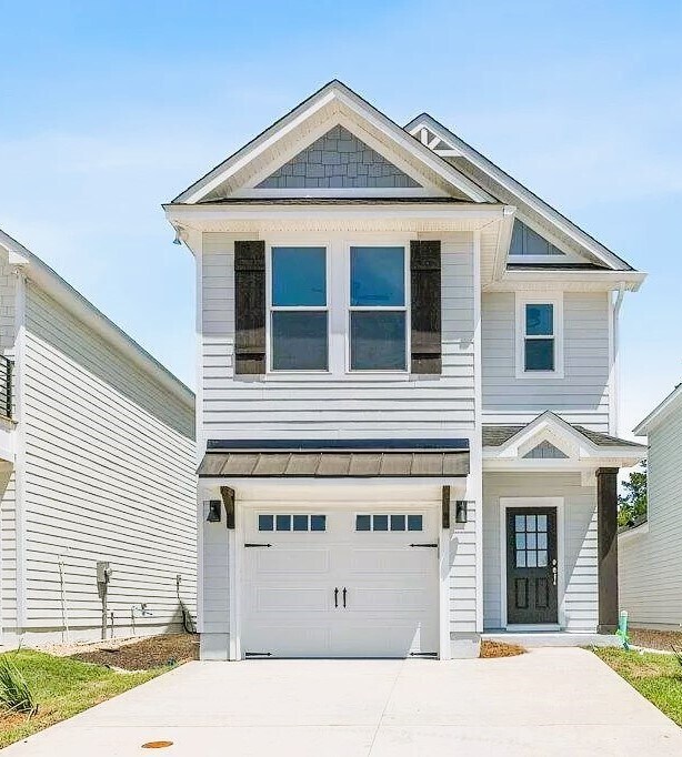 Foto principal - 5658 Fletcher Oaks Dr