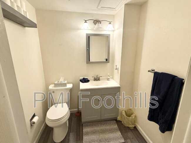 Foto del edificio - 8846 Lowell Blvd