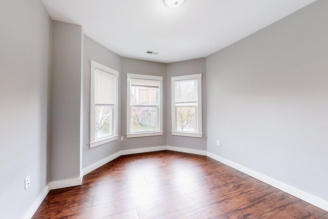 Building Photo - 41 Gilman St