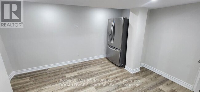 Photo du bâtiment - 25 Lyle Dr