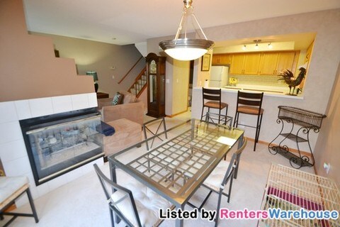 Building Photo - 15640 24th Ave N