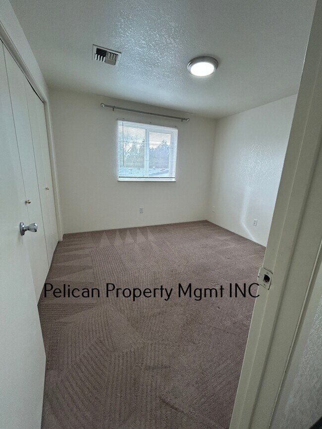 Foto del edificio - 2124 Modoc St