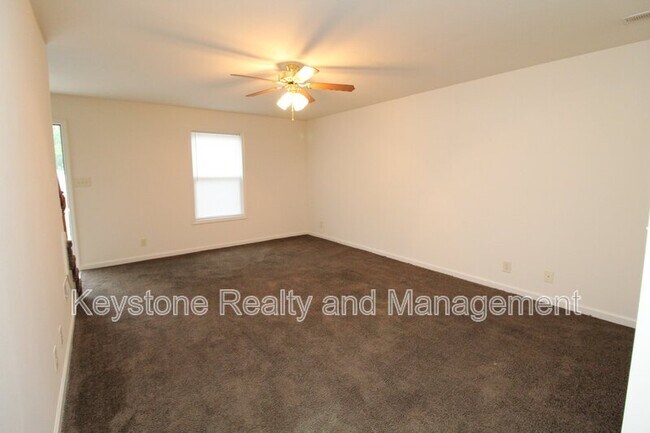 Foto del edificio - 531 Peachers Ridge Rd