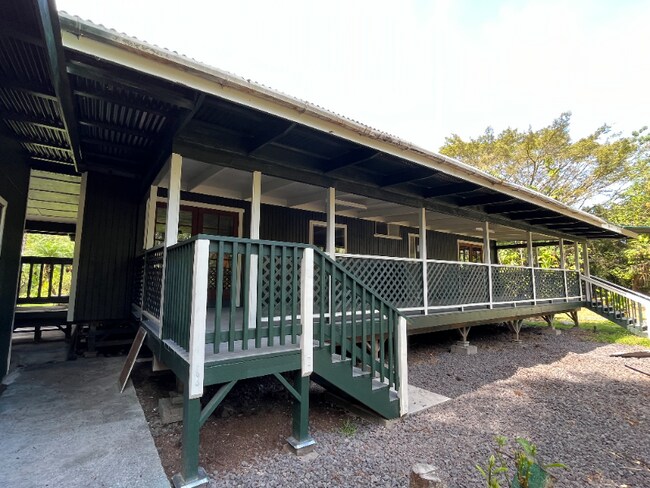 Foto del edificio - 16-256-256 E Kipimana St