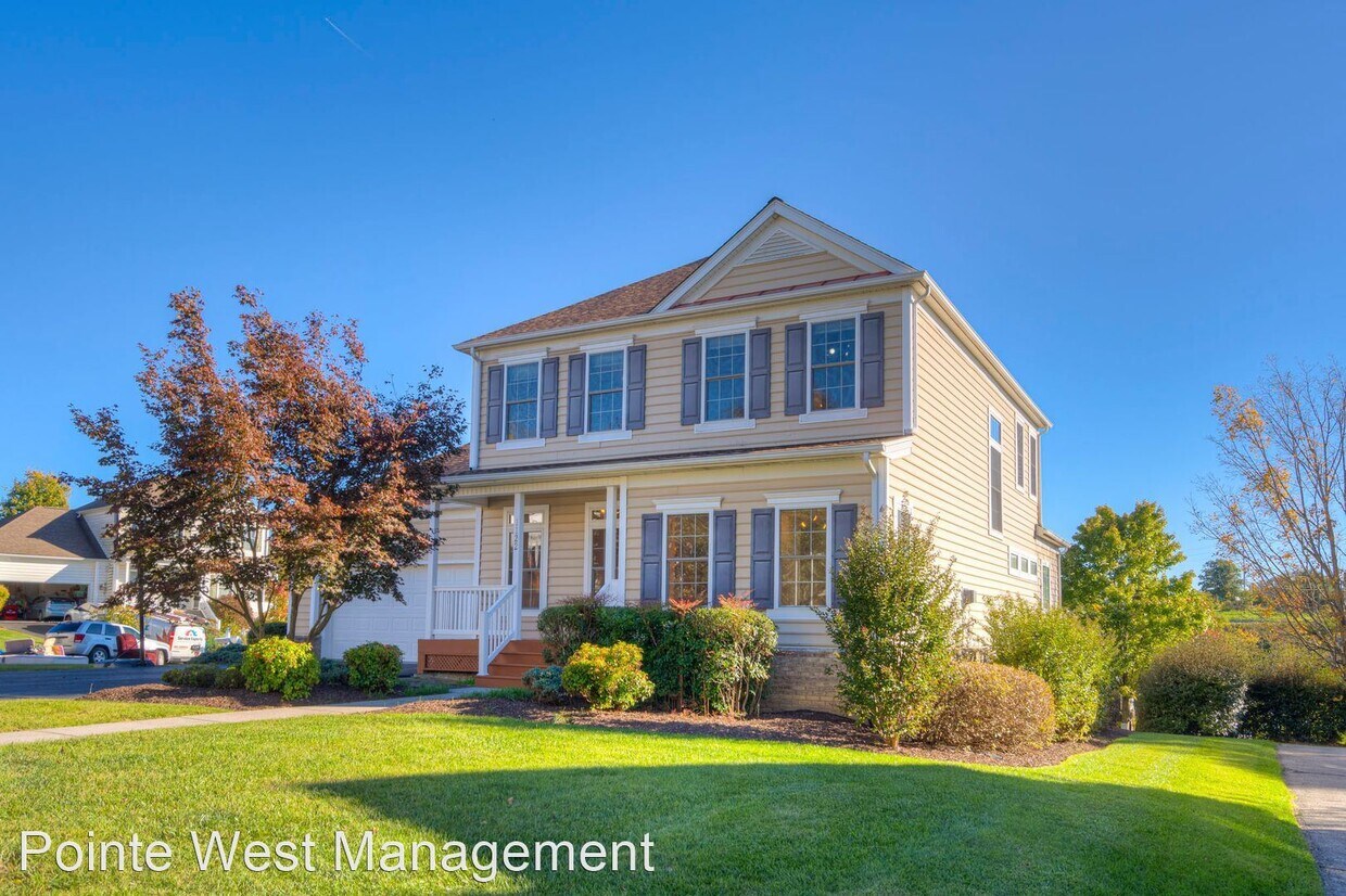 5 br, 3.5 bath House 1122 Brook Circle House Rental in