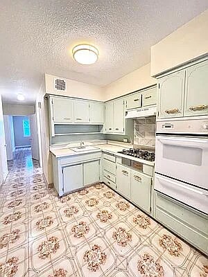 Foto del edificio - 970 E 99th St