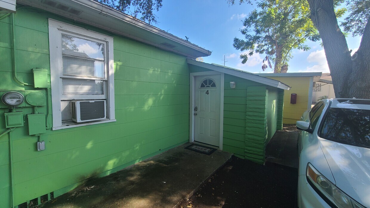 Front door - 807 8th Ave SW