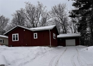 Building Photo - 14 Forest Rd