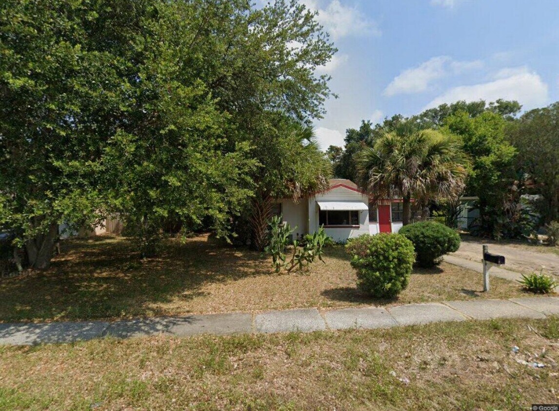 Foto principal - 840 Magnolia Ave