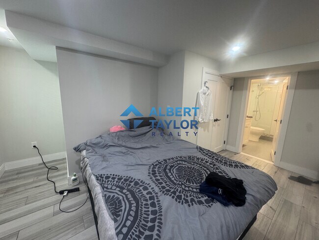 Foto del edificio - 79 Linden St