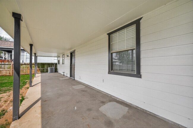 Foto del edificio - 7927 Brays St