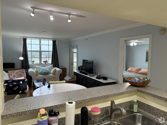 Building Photo - 1801 N Flagler Dr