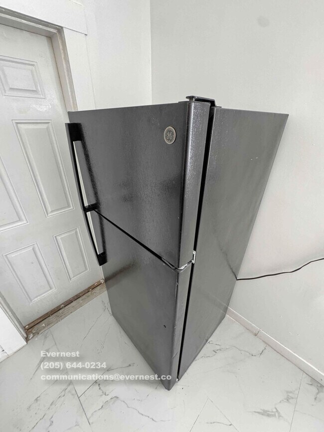 Building Photo - 5054 Linsdale St