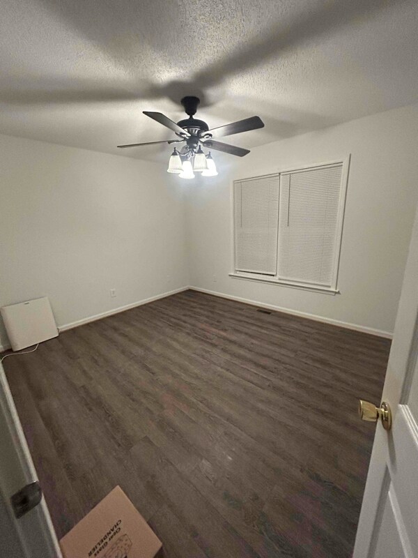 Building Photo - 5 Braxton Ln