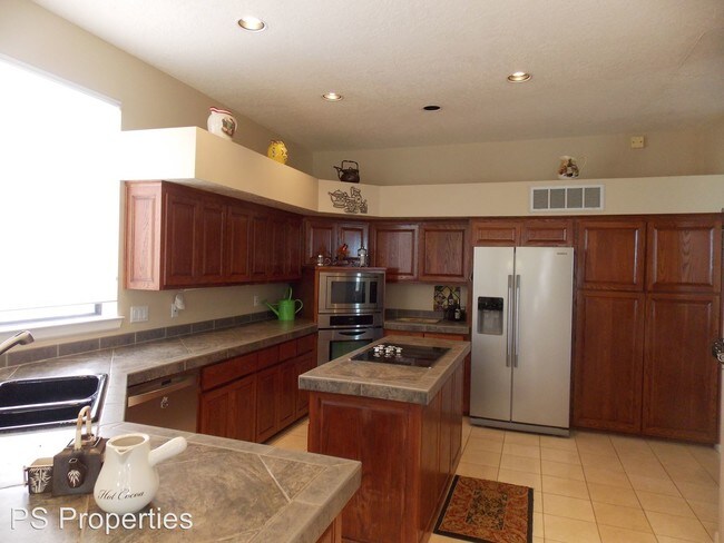 Foto del edificio - 11505 Woodmar Ln NE