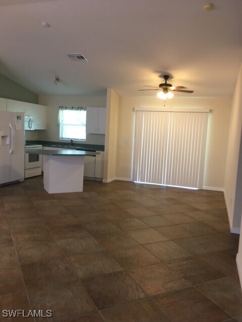 Foto del edificio - 3527 SW 5th St