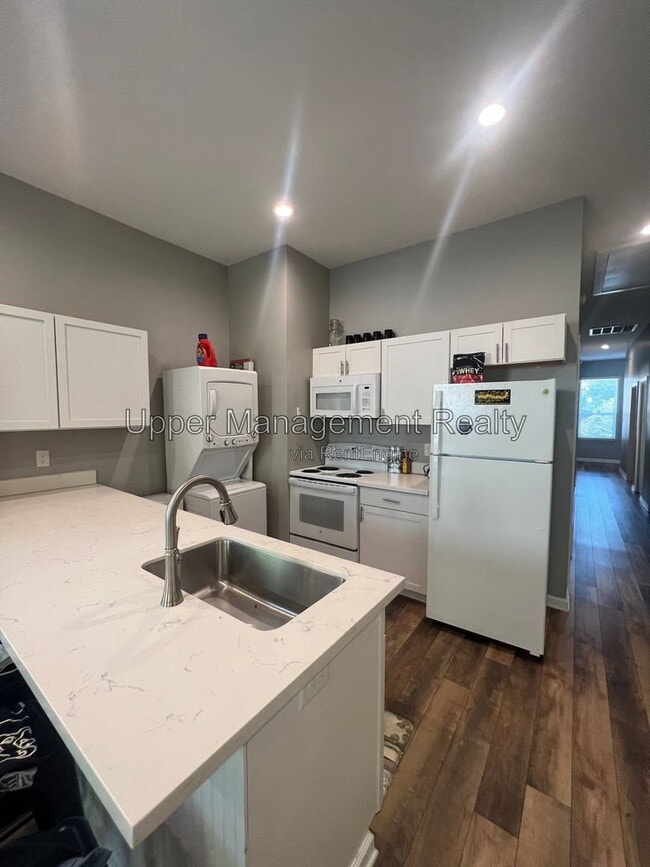 Photo - 7522 Burthe Street Apartment