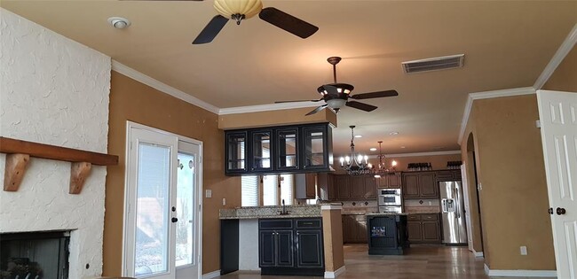 Building Photo - 1528 Timber Edge Dr