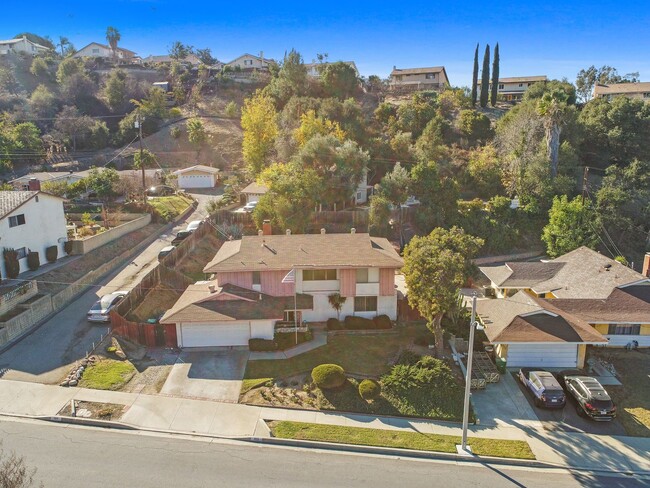 Building Photo - Stunning Mid-Century Modern Home with Pool...