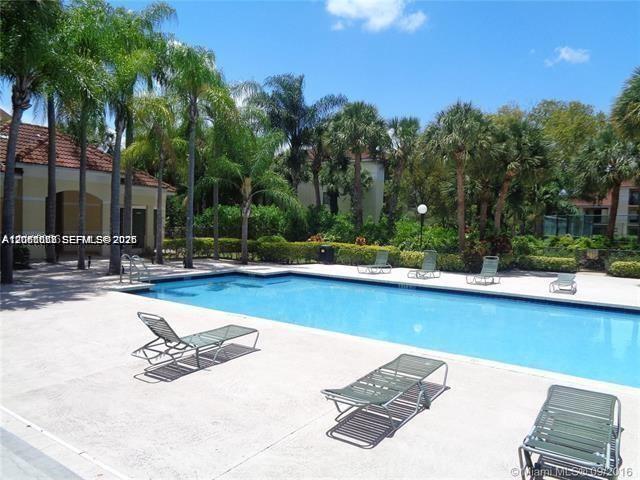 Foto del edificio - 540 S Park Rd