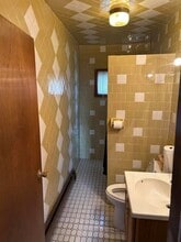 Building Photo - 121 Hope St