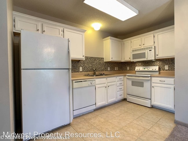 Building Photo - 5587 NW Moonlight Meadow Dr