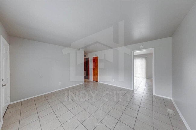 Building Photo - 3943 Kivet Ct