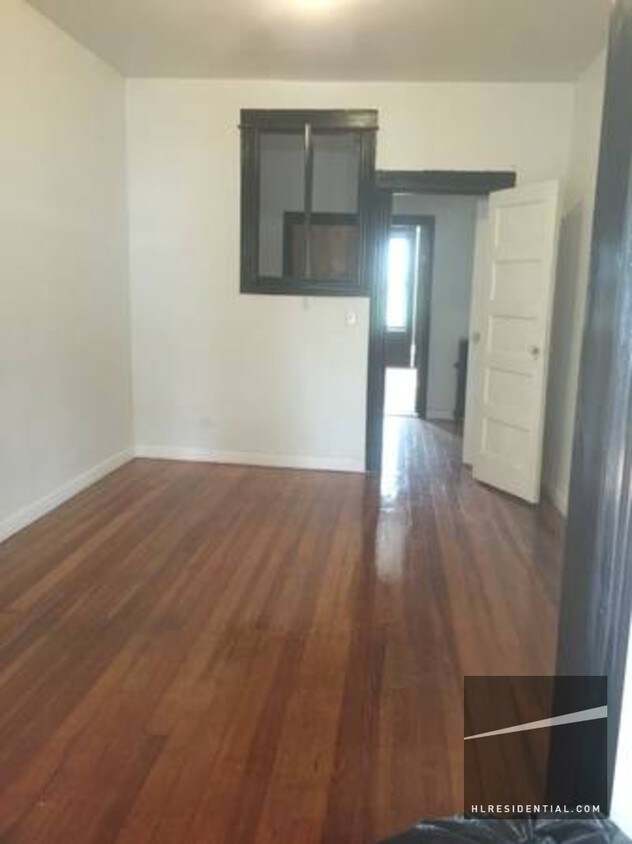 Foto principal - 6064 Palmetto St