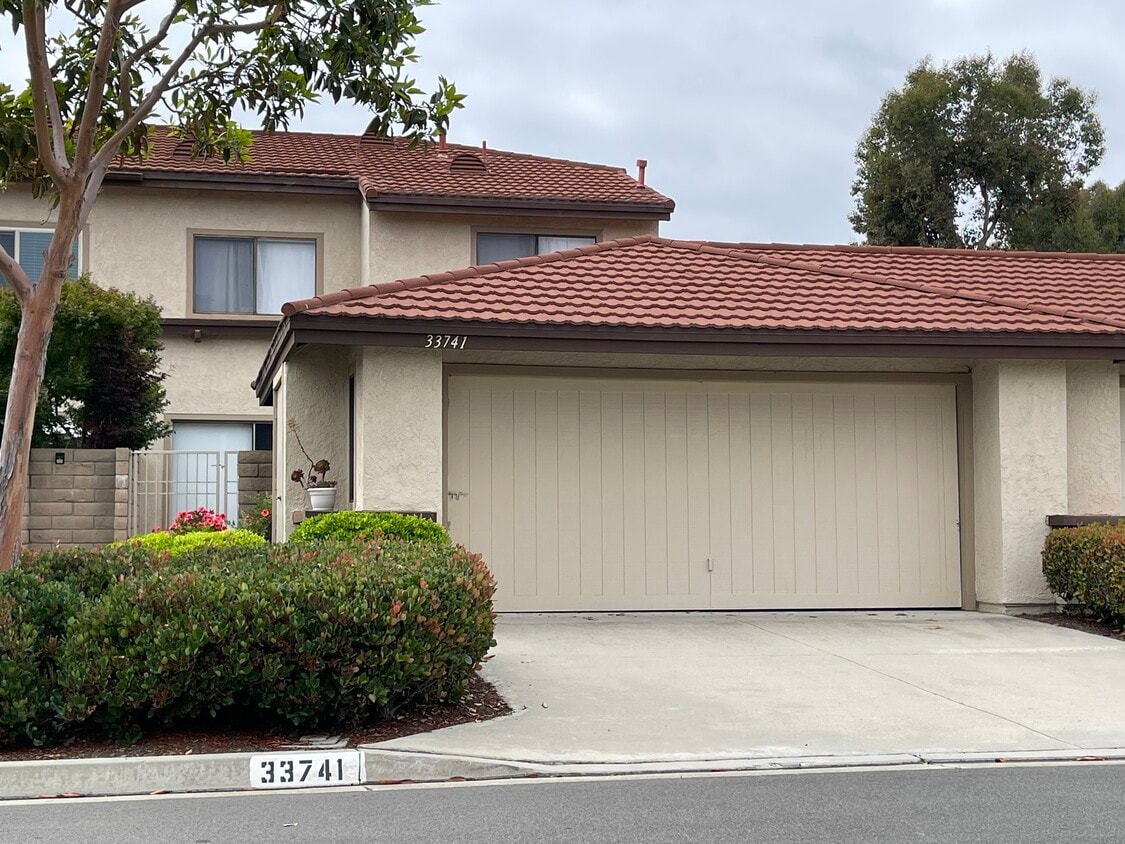 33741 Edgewater Dr, Dana Point, CA 92629 Townhome Rentals in Dana