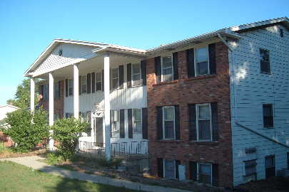 Frente del edificio - 1833 Prairie Pky SW