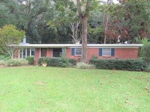 Building Photo - 223 N Lipona Rd