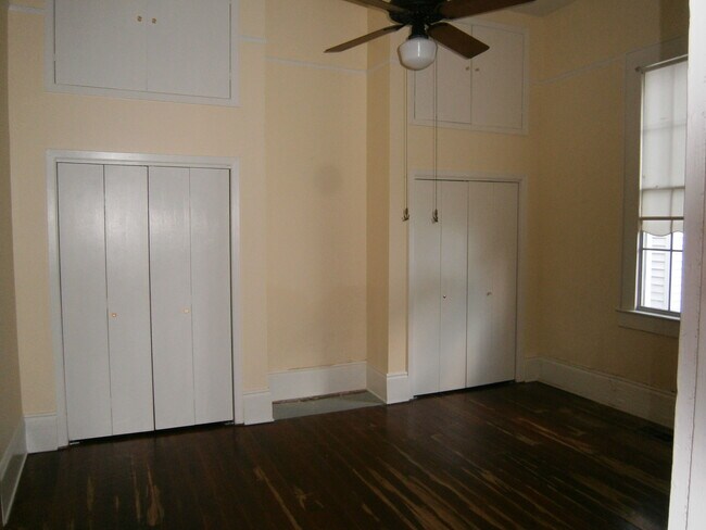 Foto del edificio - 220 Amelia St