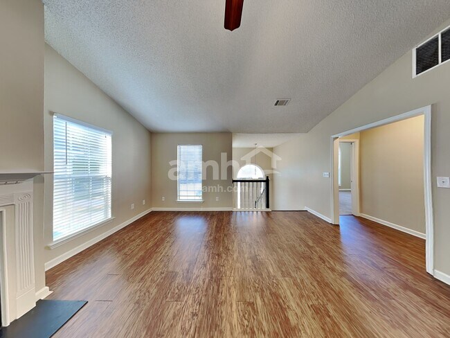 Foto del edificio - 5029 Kens Ct