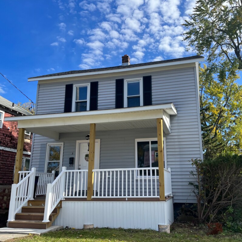 3 Chester St, Schenectady, NY 12304 House Rental in Schenectady, NY