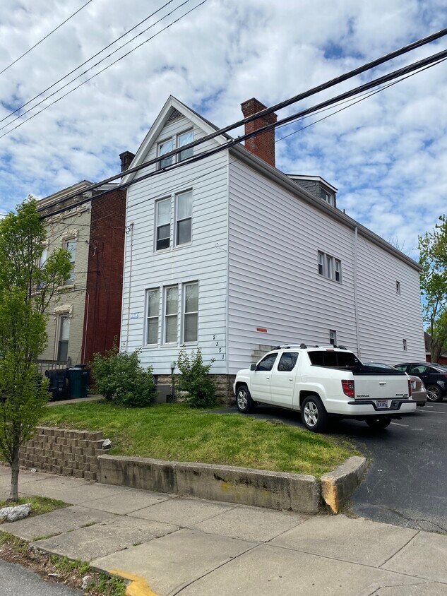 Primary Photo - 2351 Wheeler St
