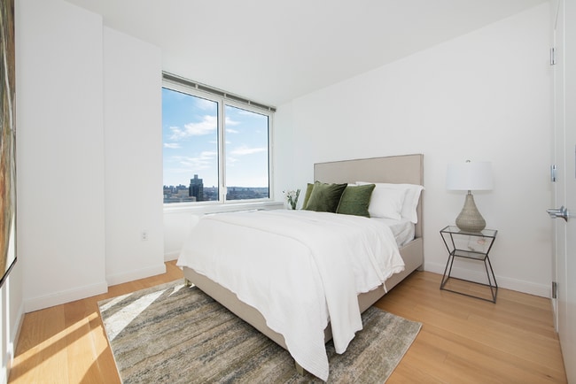 Photo - 61-55 Junction Blvd House