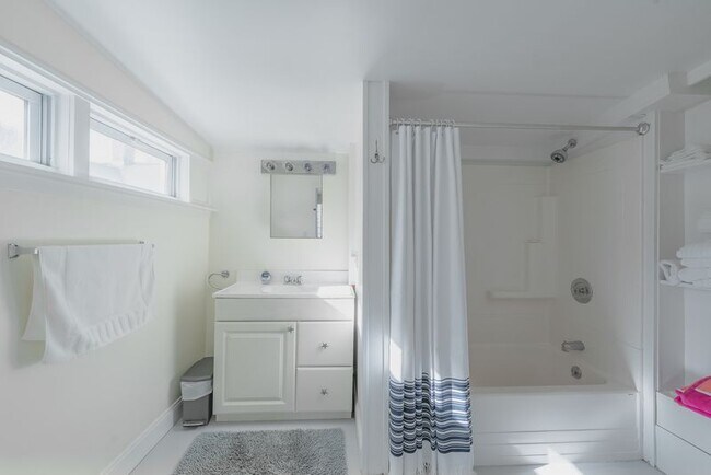 Foto del edificio - 396 Preble St