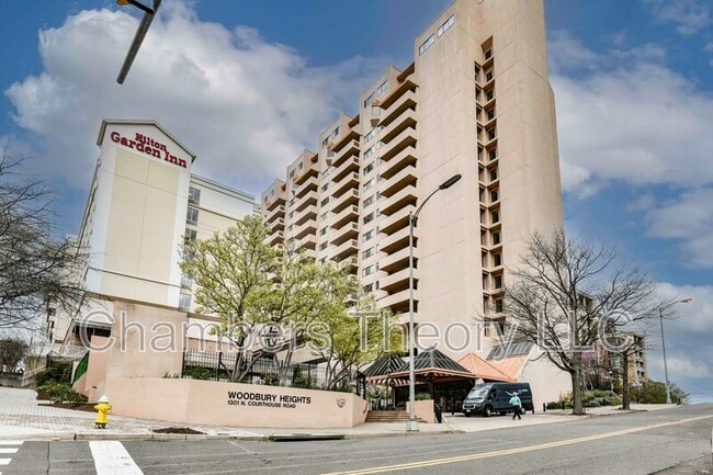 Photo - 1301 N Courthouse Rd